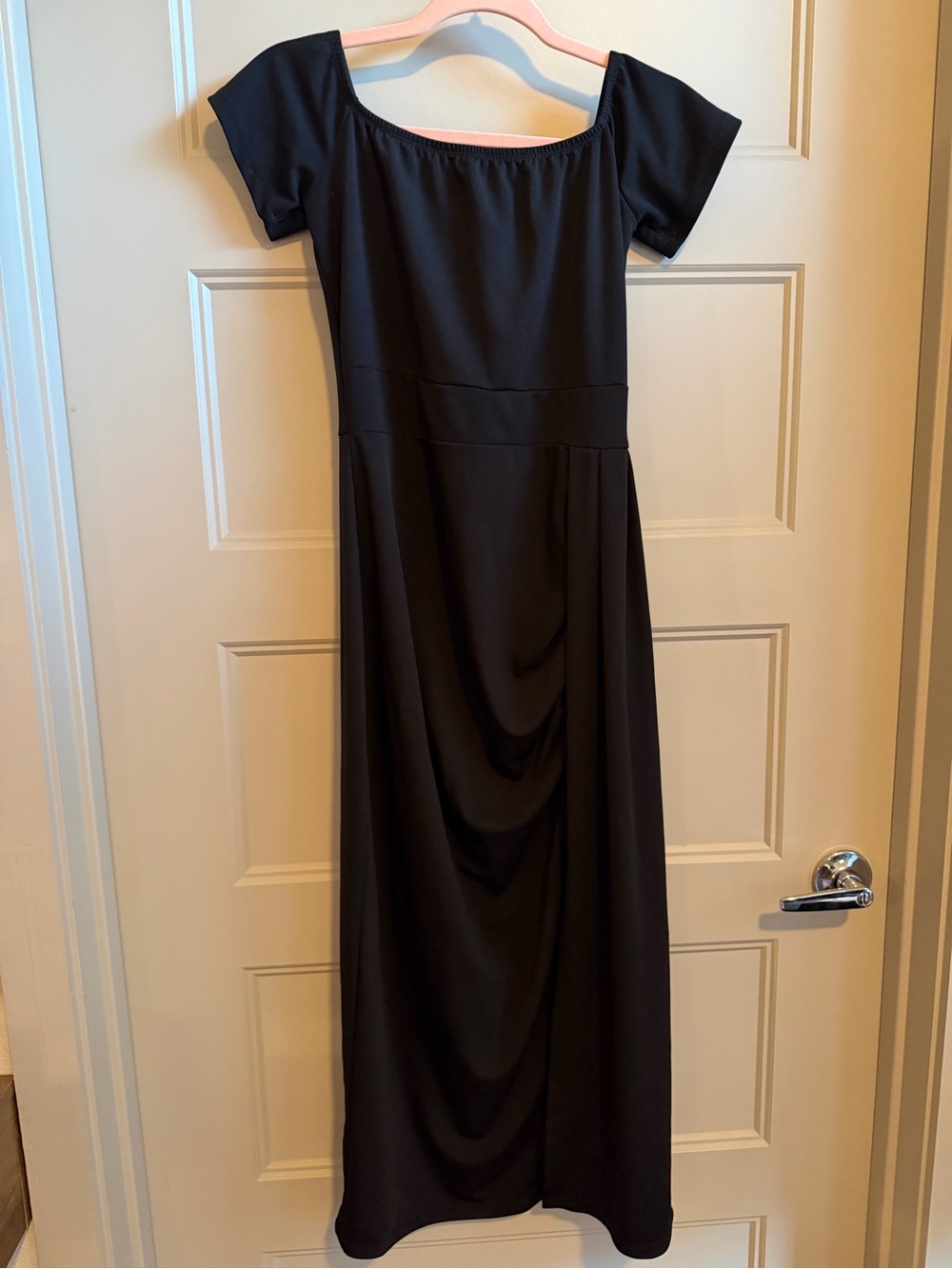 Classic Black Short-Sleeve Maxi Dress